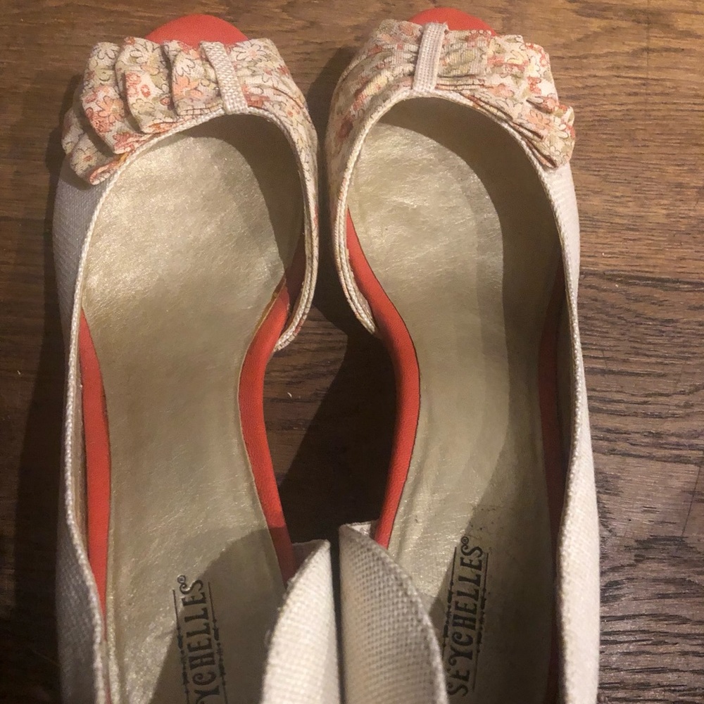 Seychelles Peep Toe heels, size 11